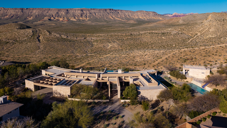 Mega-clubs to Zen courtyards, see Morton's steakhouse family's Vegas home