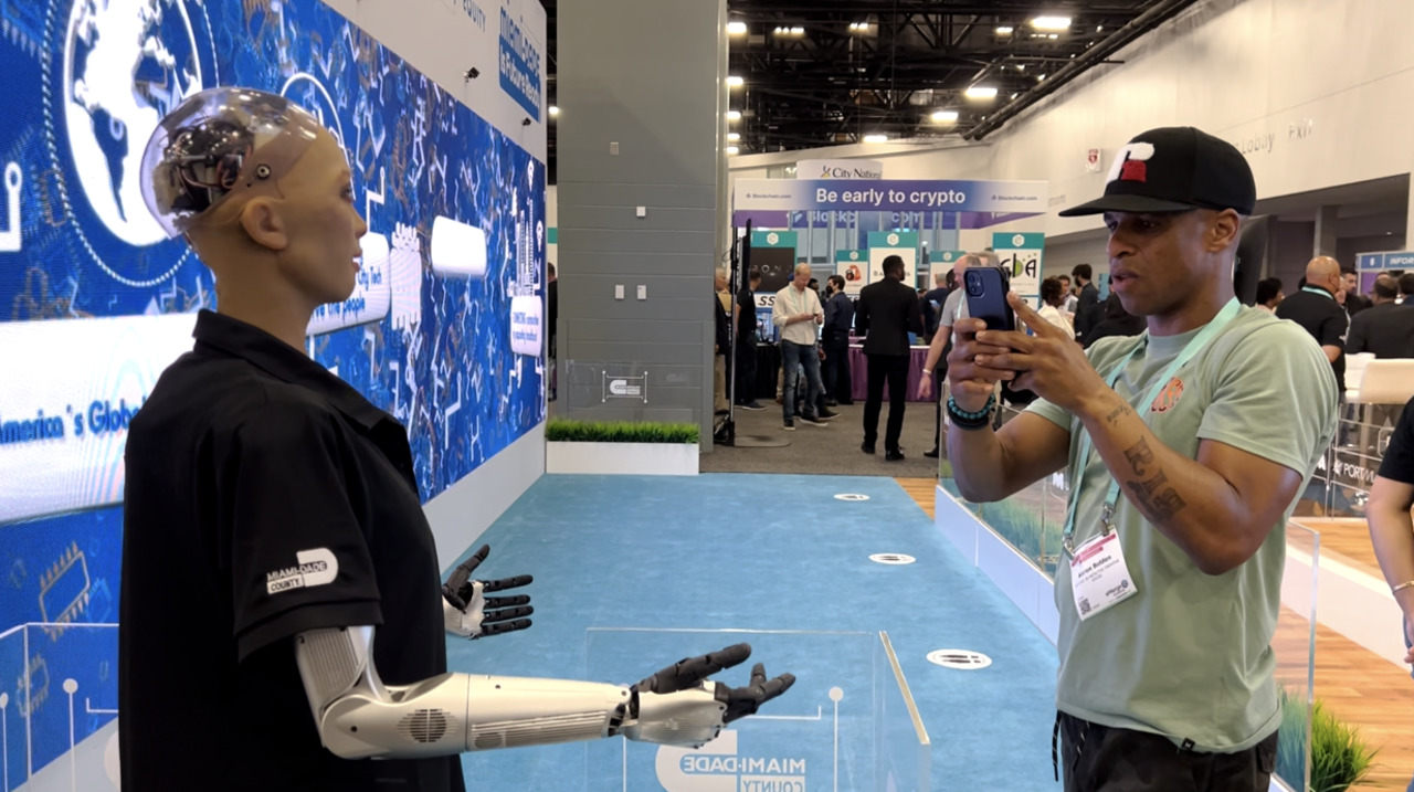 Take a look at the eMerge Americas 2022 conference in Miami Beach