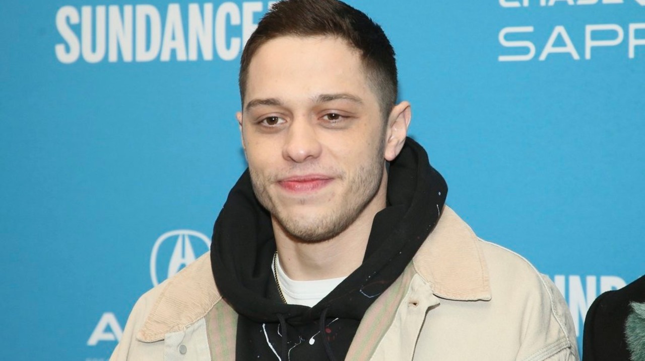 He wore an Ariana Grande shirt to Pete Davidson’s Merced show. Things got kinda weird
