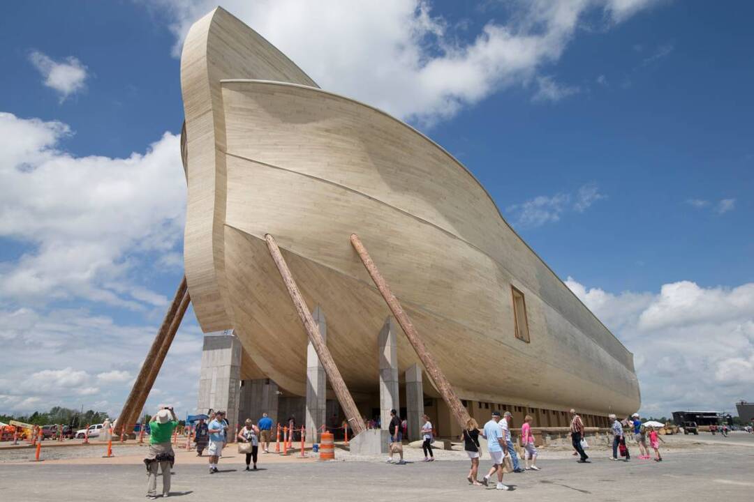 Y’all, tell the animals this ark’s just for show – Saunders