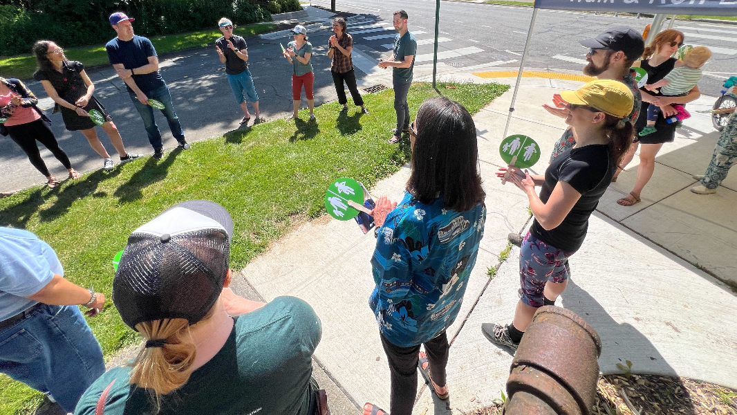 Bellingham residents celebrate Eldridge Avenue bike and pedestrian traffic improvements
