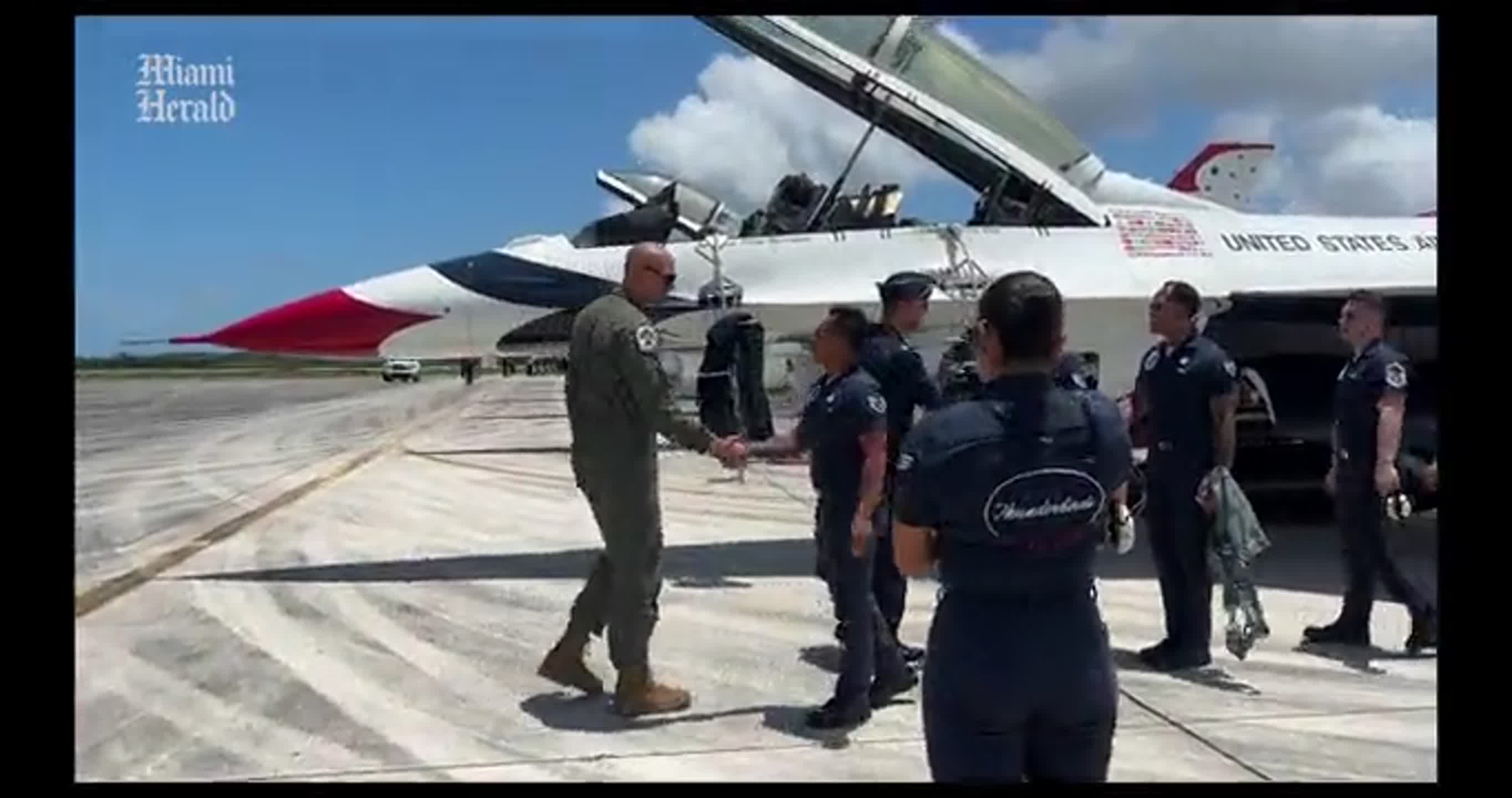 NFL legend Jimmy Graham takes flight in an F-16 with the U.S. Air Force Thunderbirds