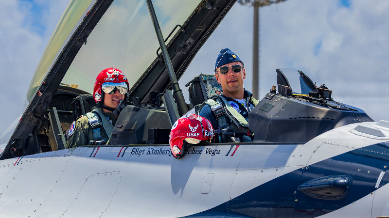 NFL legend Jimmy Graham takes flight in an F-16 with the U.S. Air Force Thunderbirds 