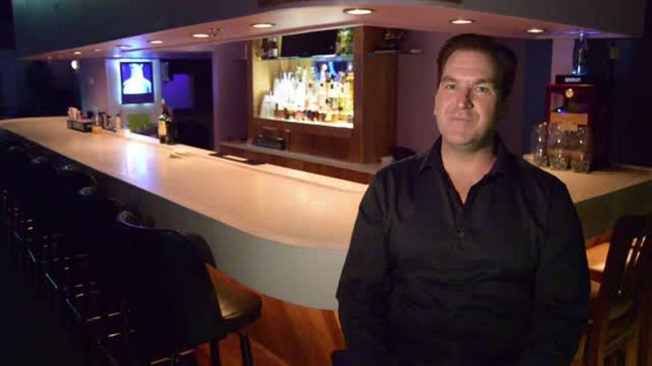 Magician/Bartender Xavier Hartsoe talks Tinder, Trump and the Mad Irishman | Hot Pour