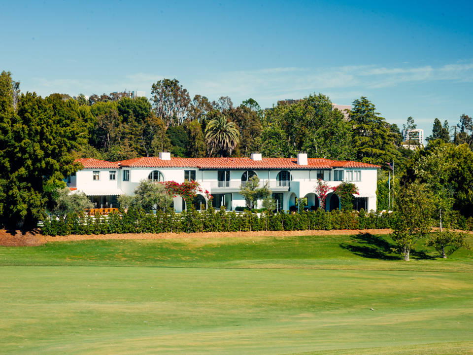 This is the $18.75 million estate Lori Loughlin sold to Justin Mateen