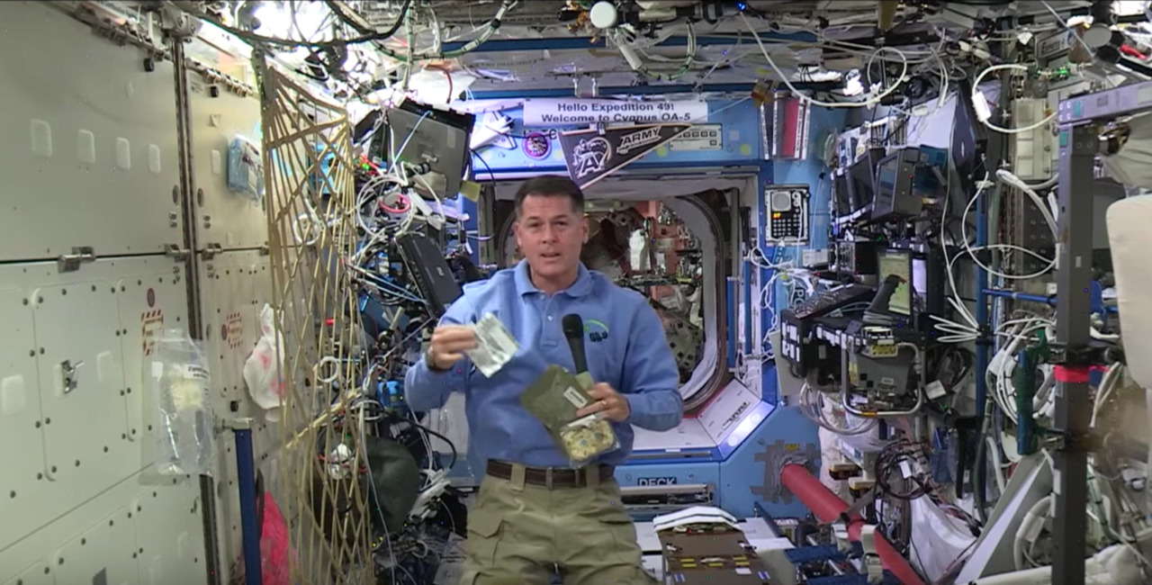 What Thanksgiving dinner in space looks like