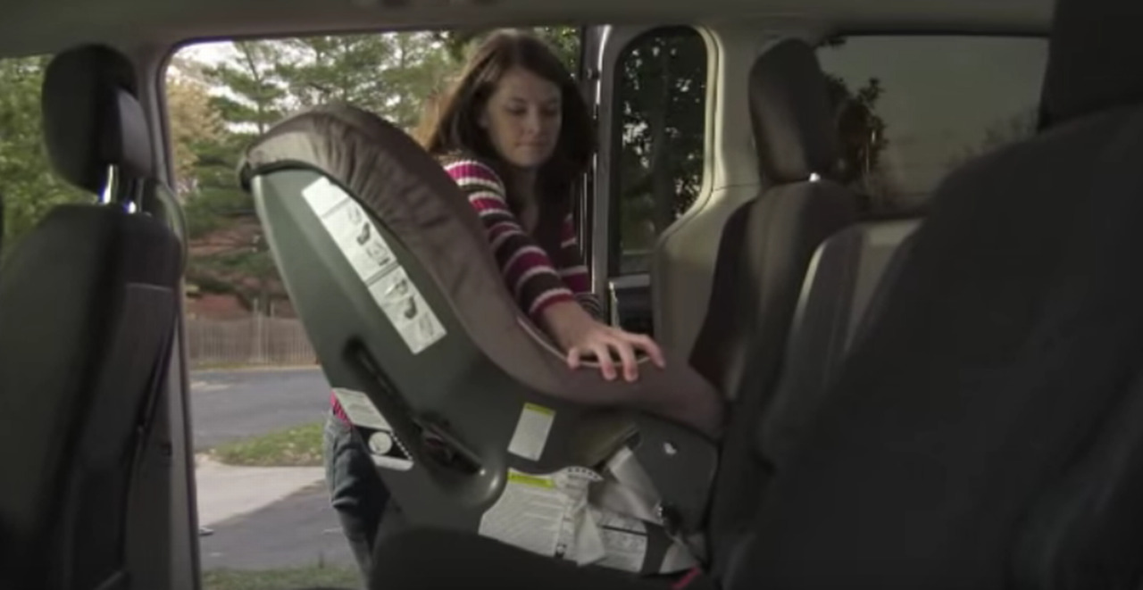How to put in a rear facing convertible child car seat with LATCH