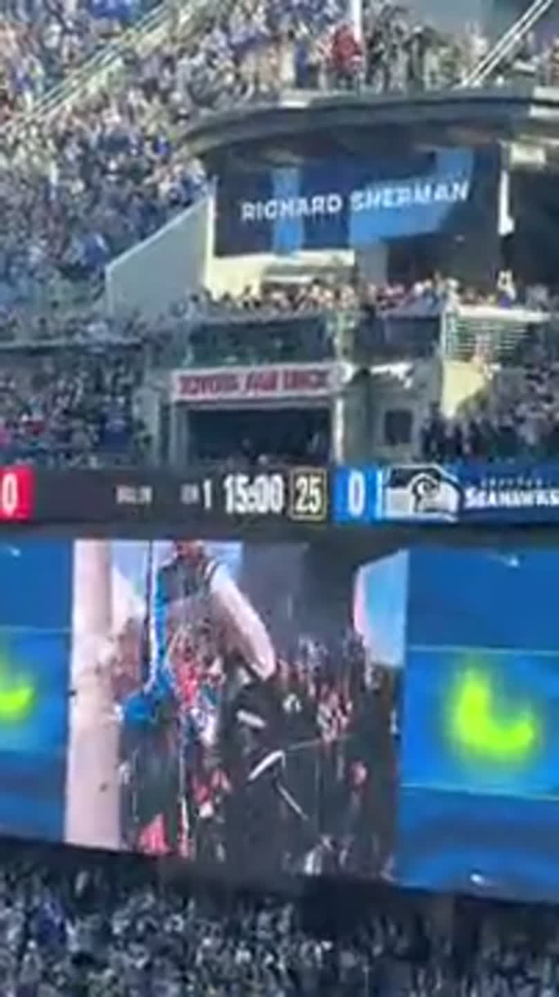 Richard Sherman raises 12th Man flag ahead of Seahawks NFL opener against New England