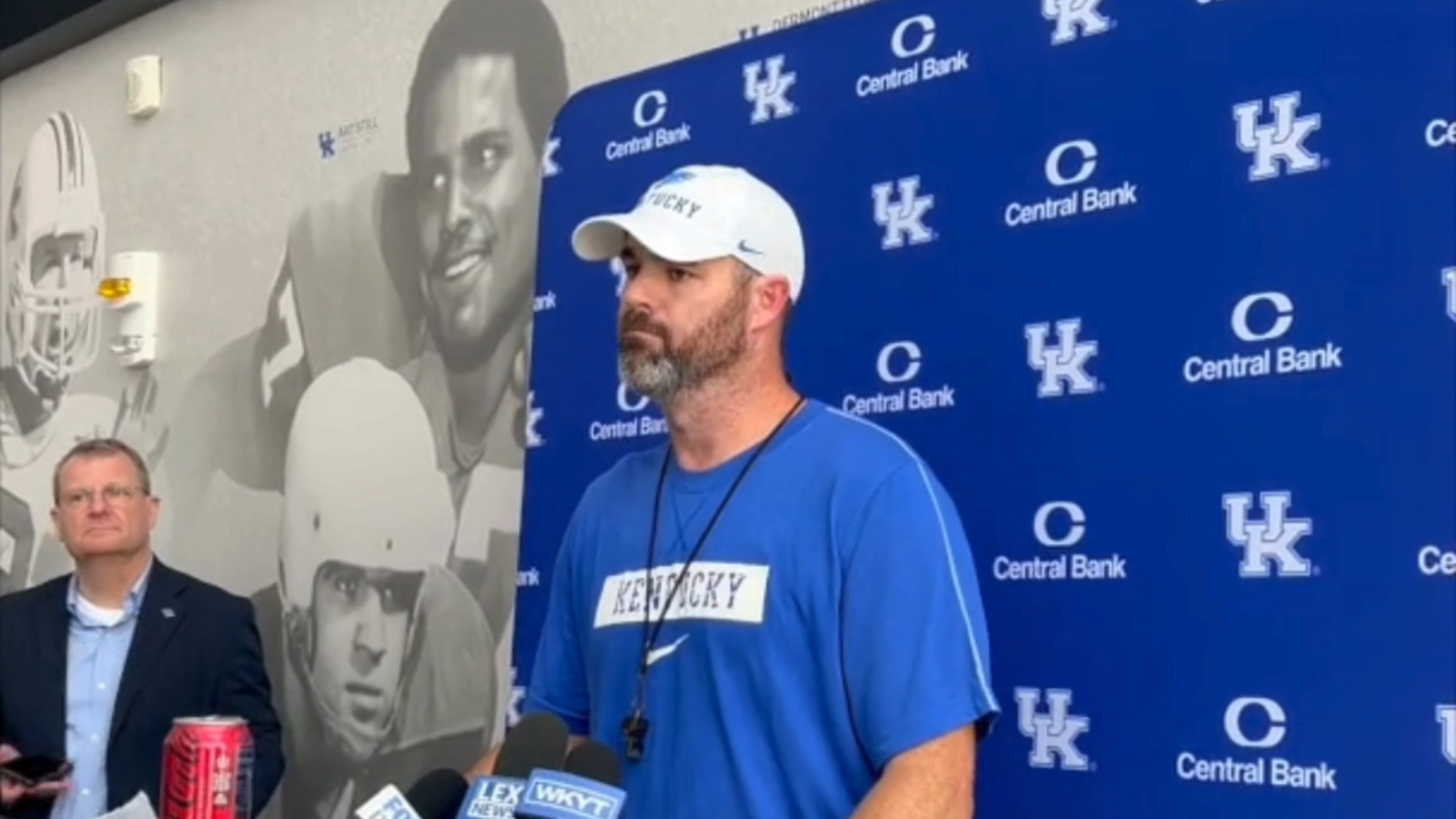 Justin Burke, Henry Boyer on UK's TE room and Willie Rodriguez