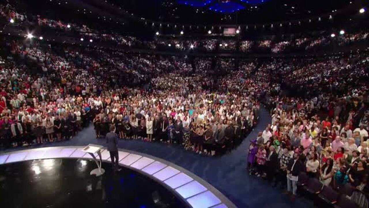 ‘Positivity’ preacher Joel Osteen coming to Sacramento’s Golden 1 Center