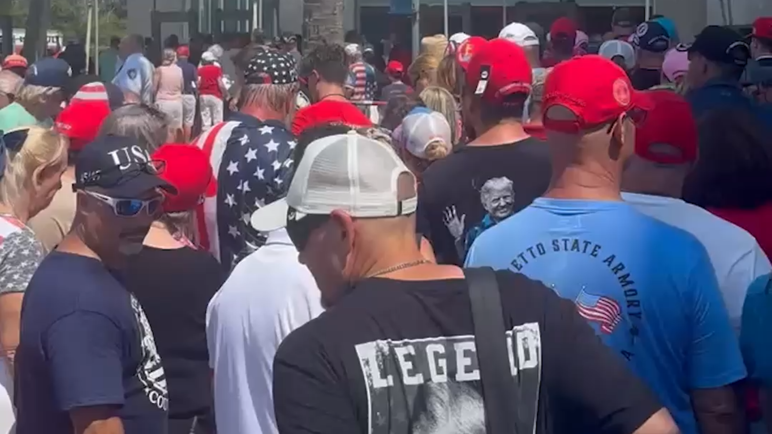 Hundreds wait to see President Trump