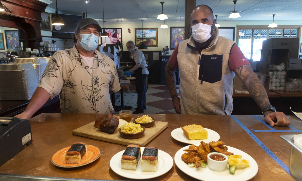 Leaning into takeout, Tacoma’s Cooks Tavern debuts a pair of pop-up restaurants