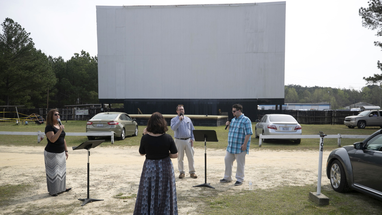 Coronavirus brings church together at drive-in