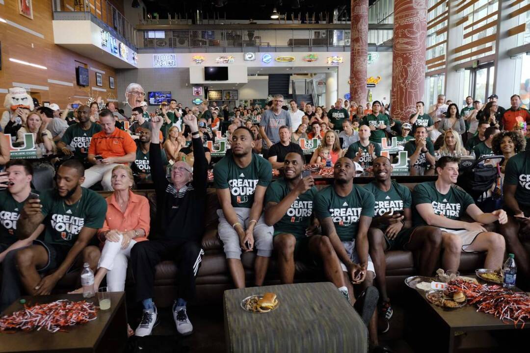 Larrañaga and Hurricanes react after selected to play in NCAA basketball tournament