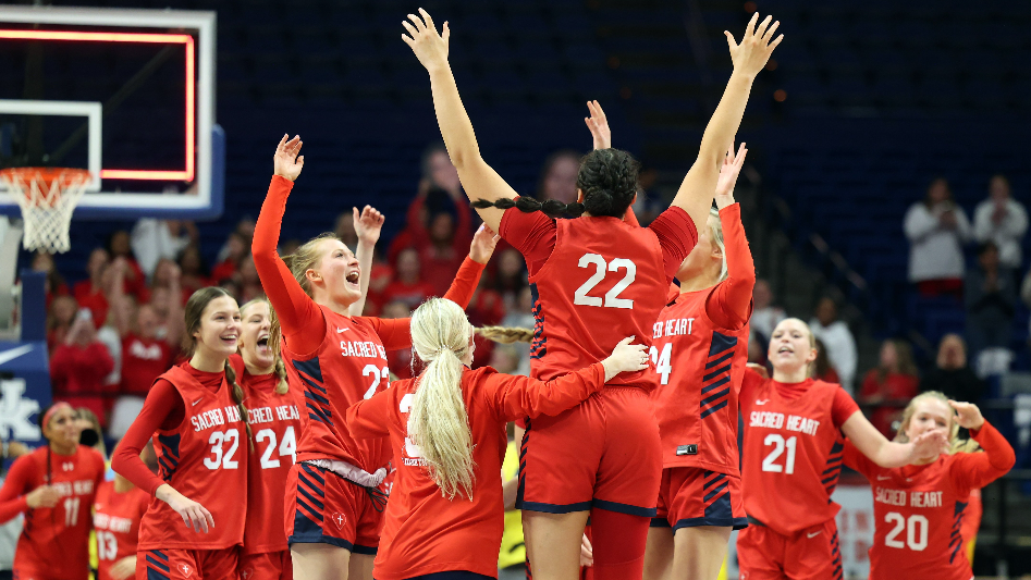 Slideshow: Sacred Heart Academy wins fourth consecutive Girls’ Sweet 16 title