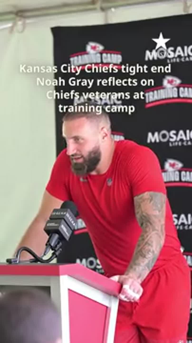 Chiefs tight end Noah Gray glad to play with Mahomes, Kelce