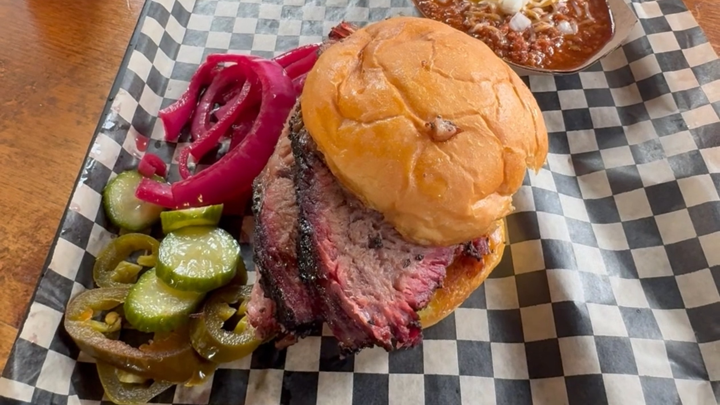 This Fresno eatery has the best tri-tip sandwich. It’s not who you might think