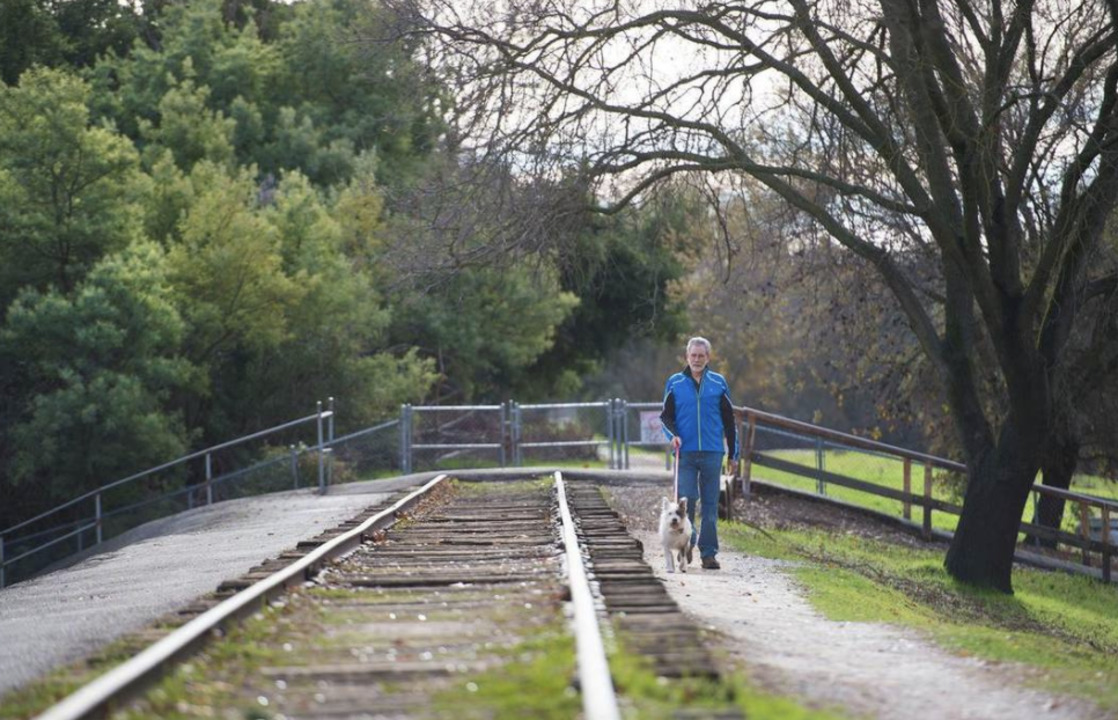 Train buffs will fight Sacramento - 1 Th 