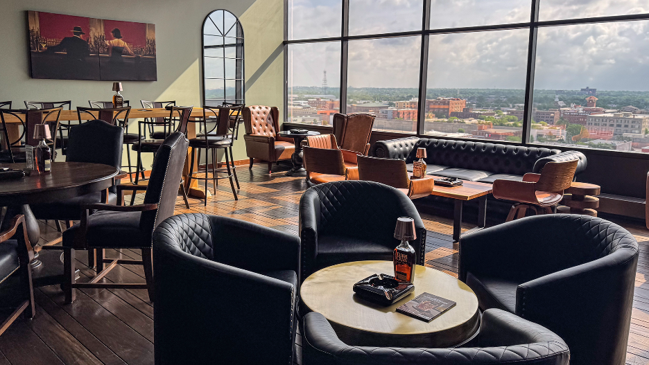 Plush bar with top-floor views of Wichita is driving membership at new club