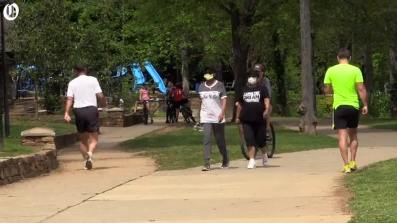 Gates are closing to Mecklenburg County parks