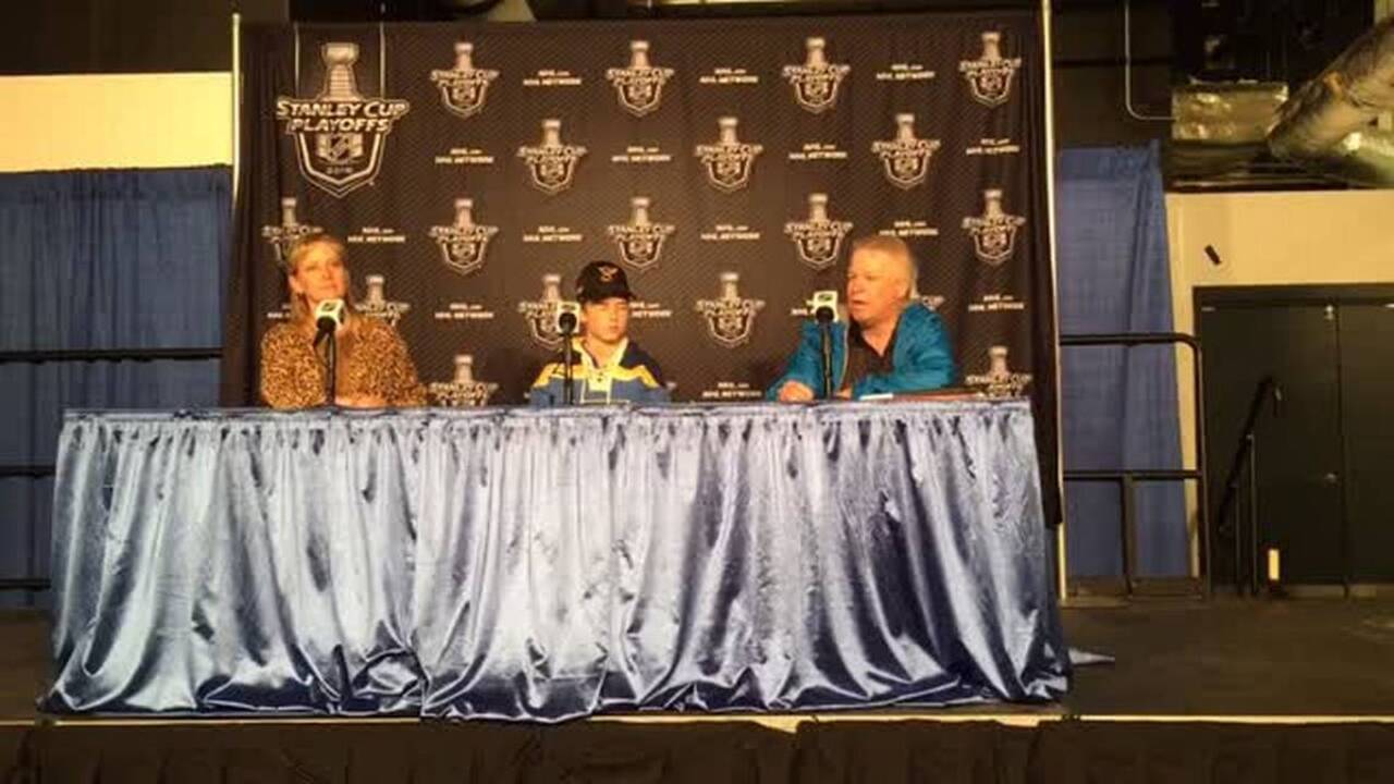 St. Louis Blues welcome Saskatchewan natives Gerry and Wyatt Nelson for once-in-a-lifetime experience