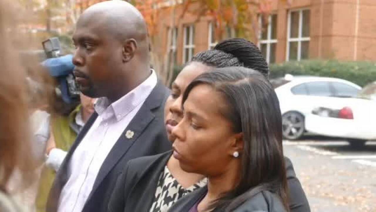 Keith Lamont Scott lawyers say police confrontation could have ended peacefully