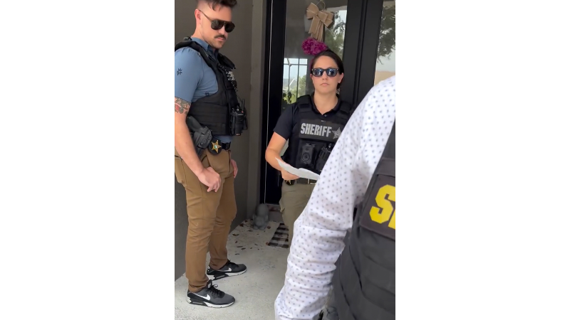 FL-16 candidate Davis records Manatee deputies before arrest