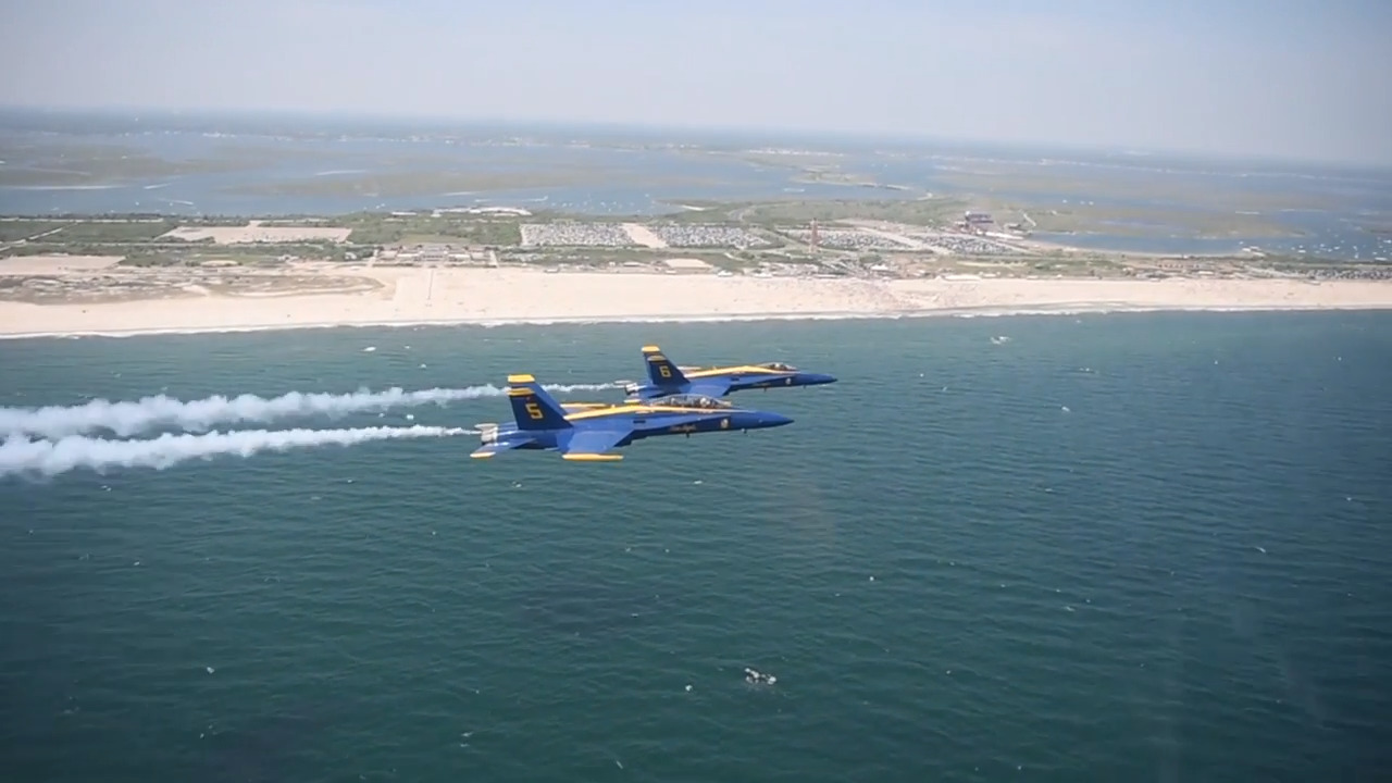 Here are the best places to watch Blue Angels air show in Biloxi