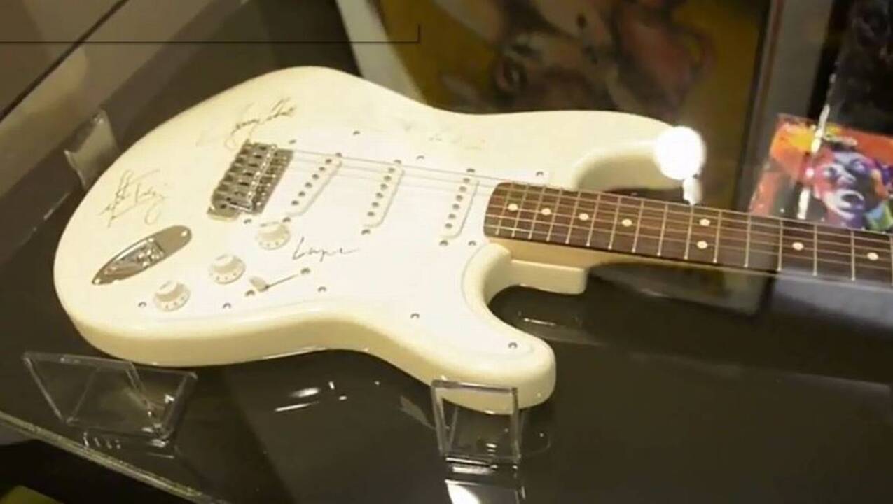 Video: IRS prepares to auction rock 'n' roll memorabilia