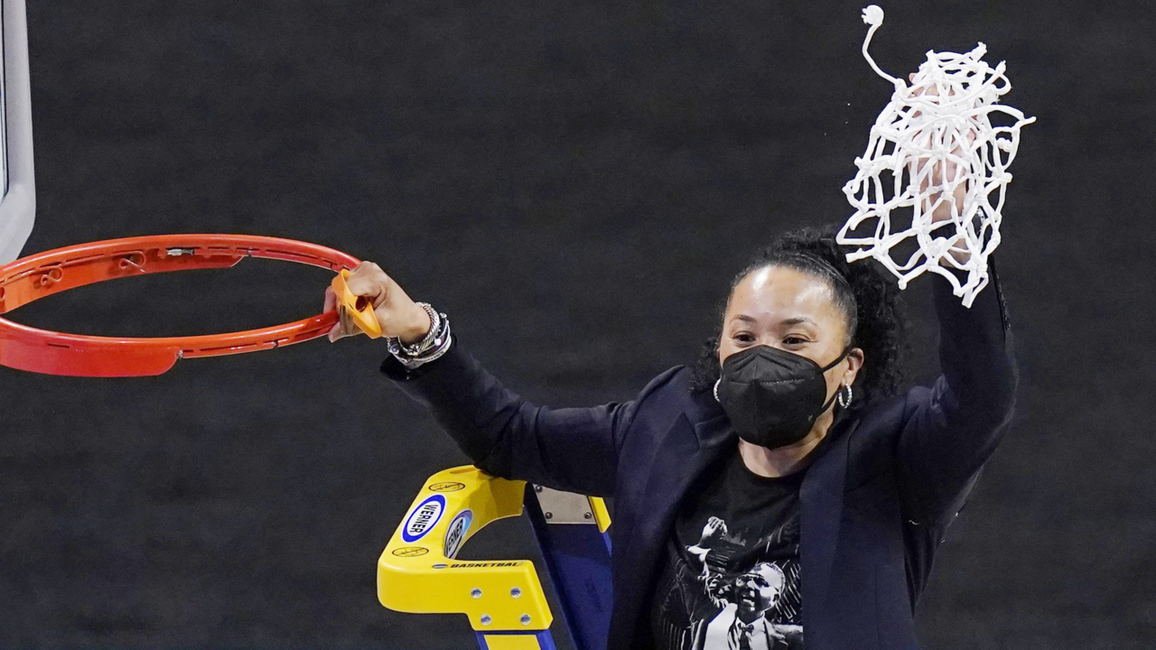South Carolina’s Dawn Staley: “I’m honored to coach this team”