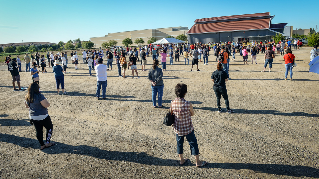 Large turnout for Fresno State opening-day corn sales despite COVID-19, heat warnings