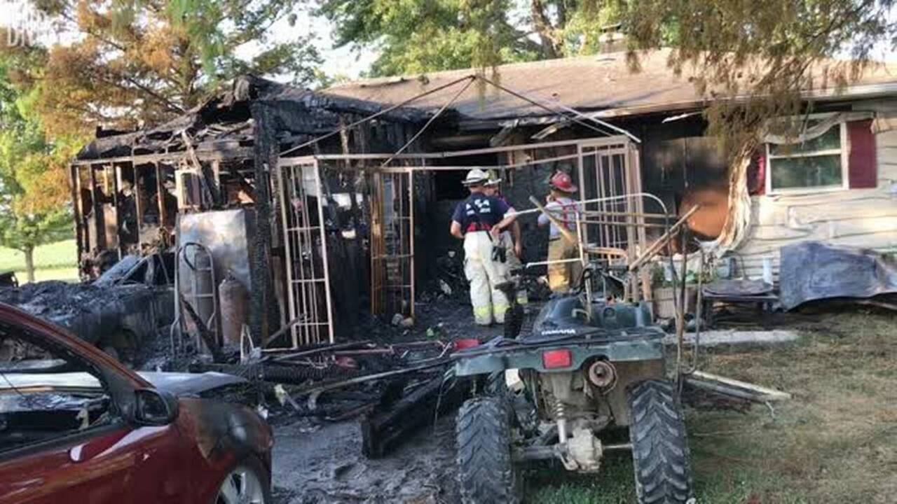 Fire near New Athens leaves one man dead (Video) | Belleville News-Democrat