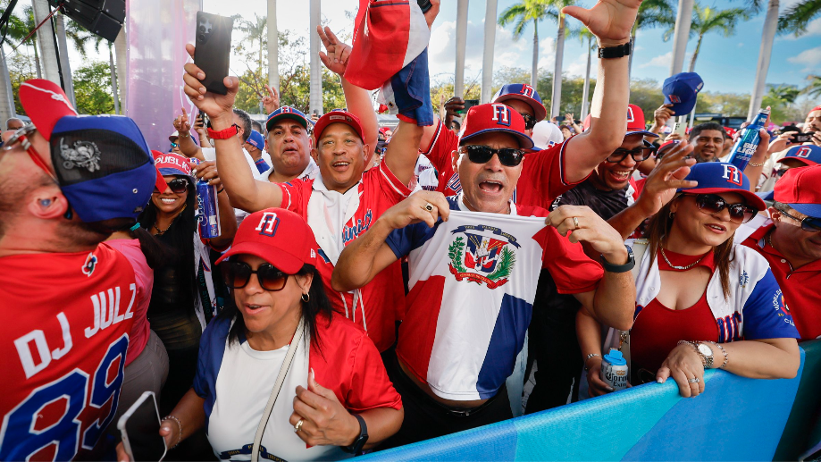 Sights and sounds from WBC Pool (D) party: Venezuela vs. Dominican Republic