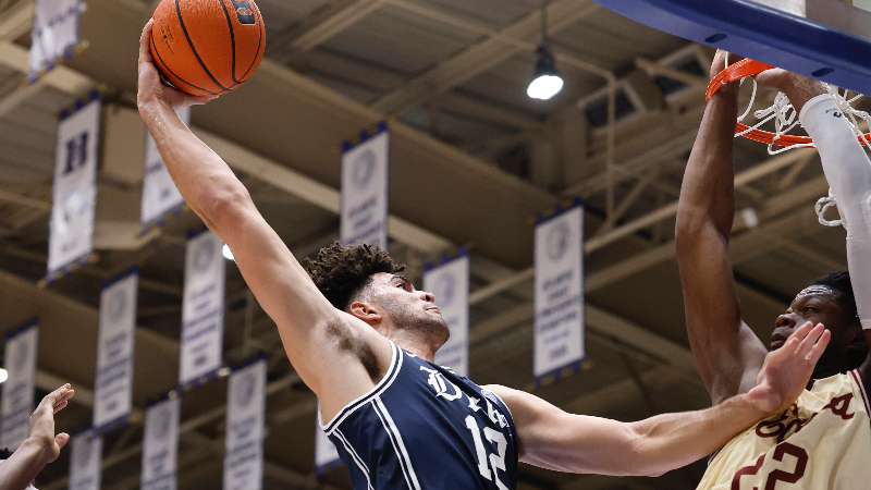 Watch Duke's Cam Boozer's huge slam in victory over Boston College