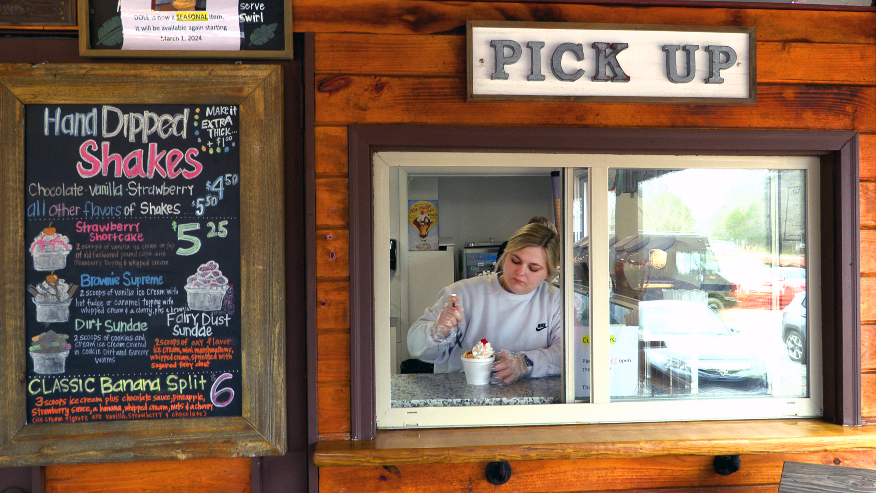 Hungry for a sub and Brownie Supreme? Side-by-side eateries in Hamilton have you covered