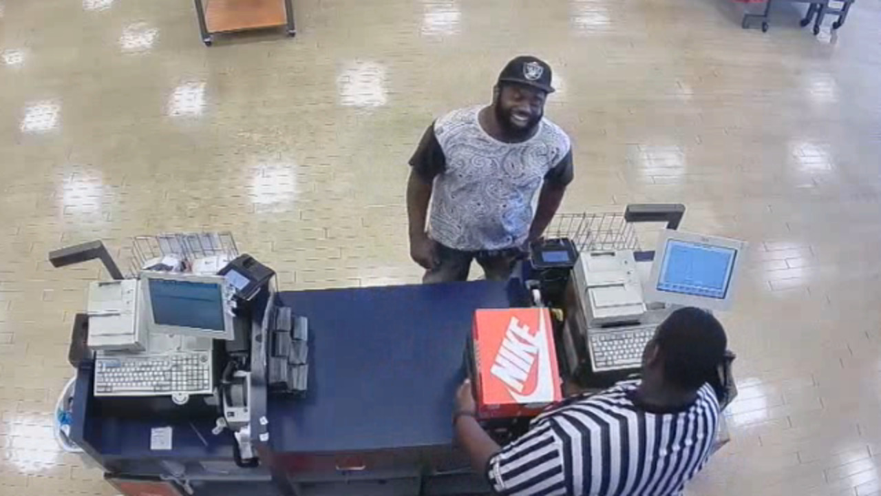 Suspect caught on video using victim's stolen debit card (Video ...
