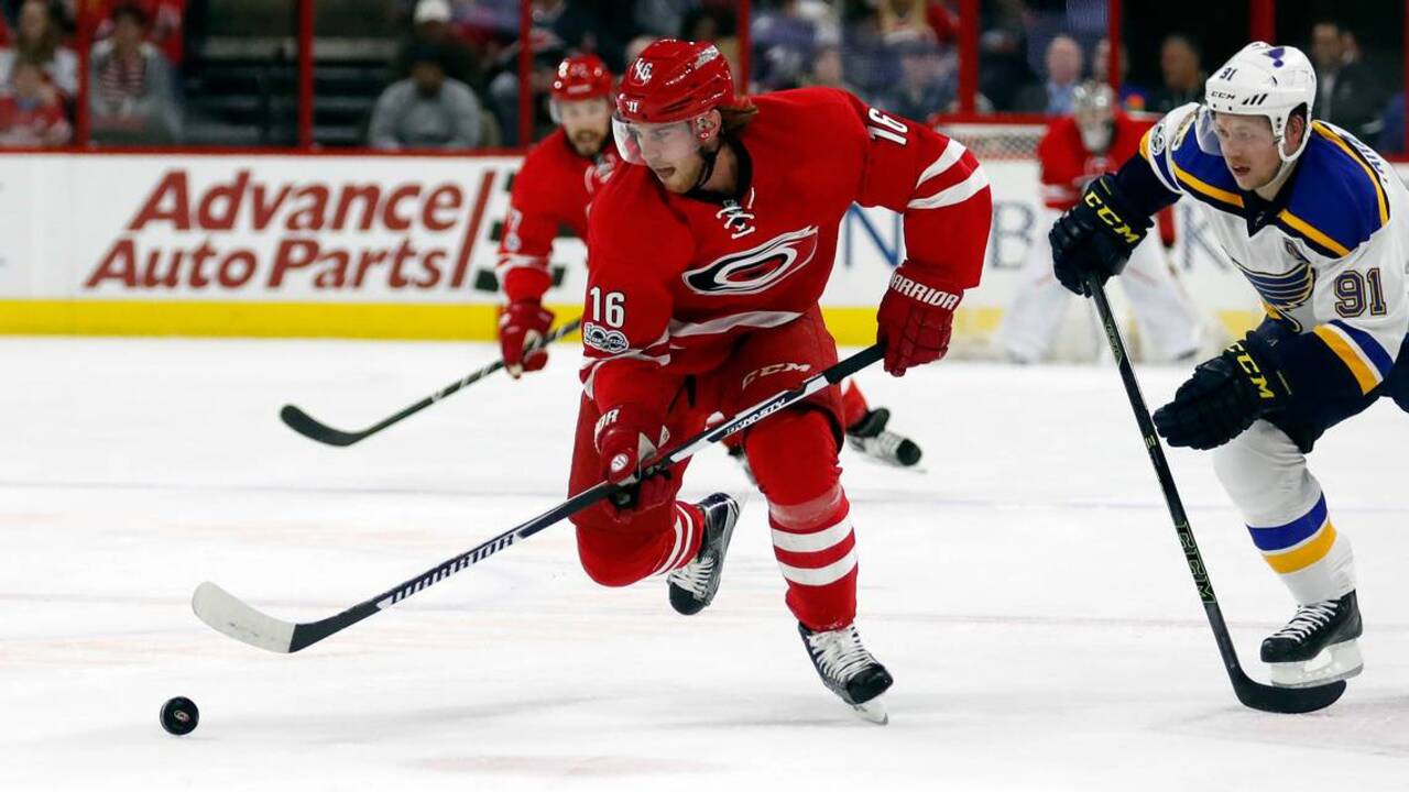 What Elias Lindholm needs to do to help push the Canes back into the playoffs
