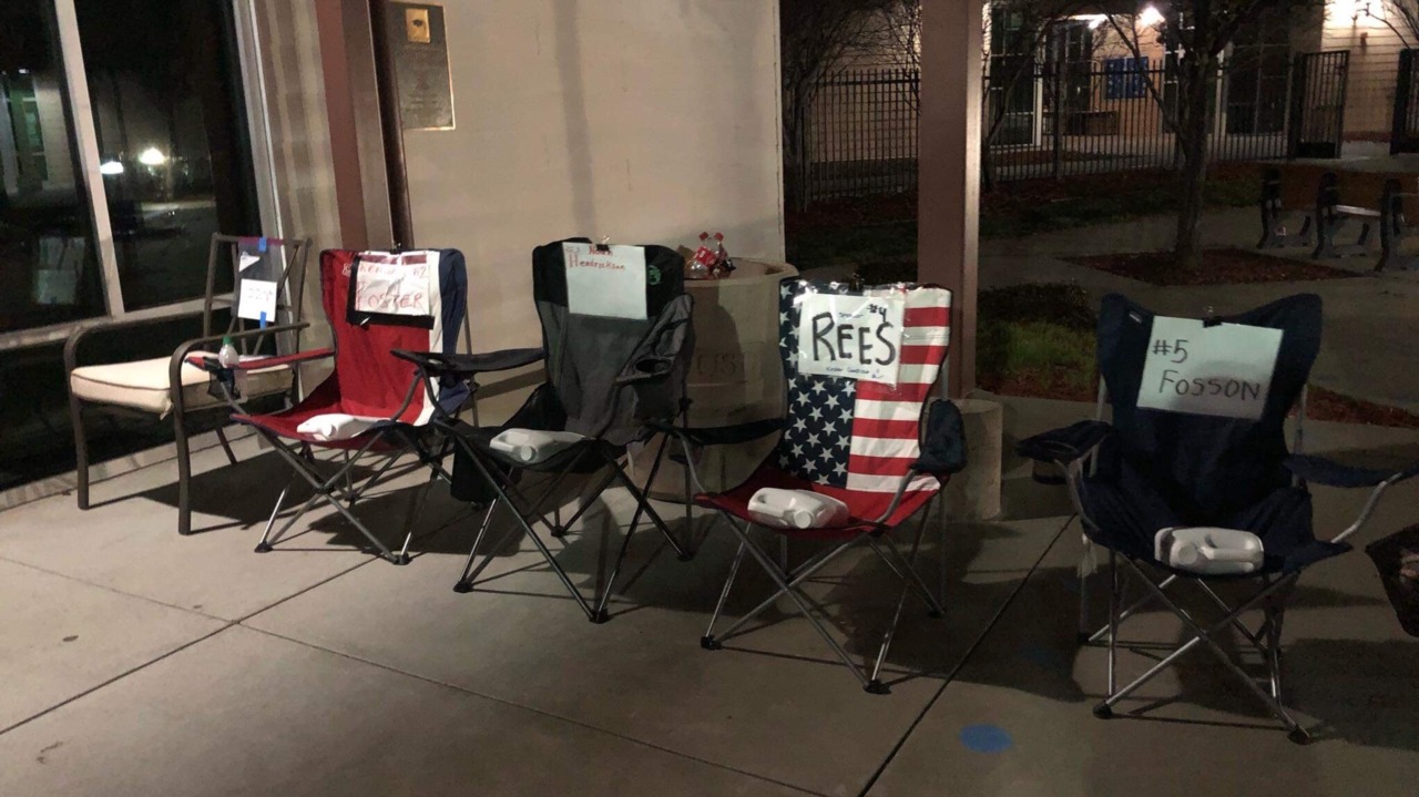 California parents camp in line for three nights to register children for kindergarten