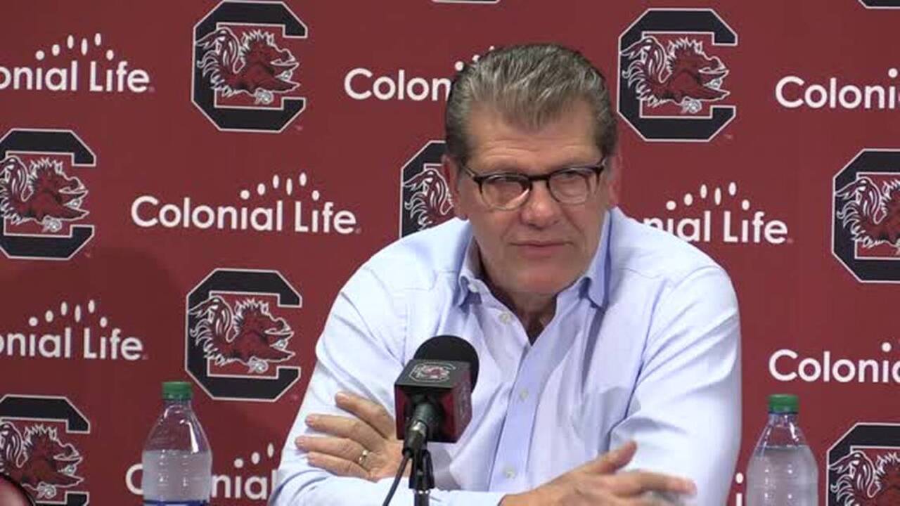 Former US Olympic Coach Geno Auriemma says Staley will have easier time coaching team