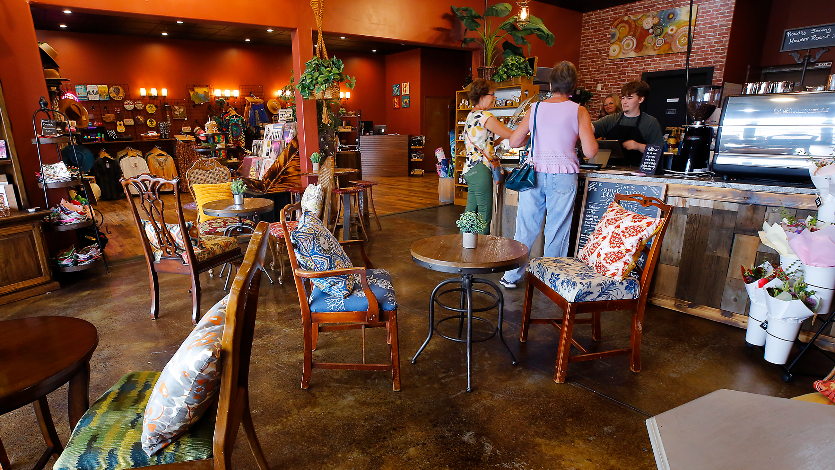 New coffee shop offering unique gifts opens in West Richland