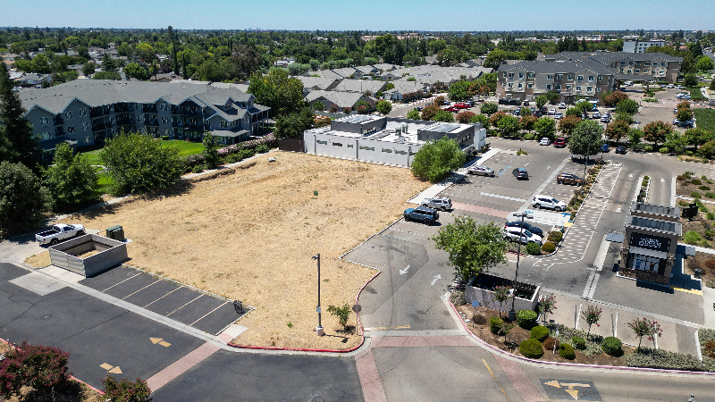 Vacant lot at Shaw and Fowler avenues home to new Clovis project. Here are details