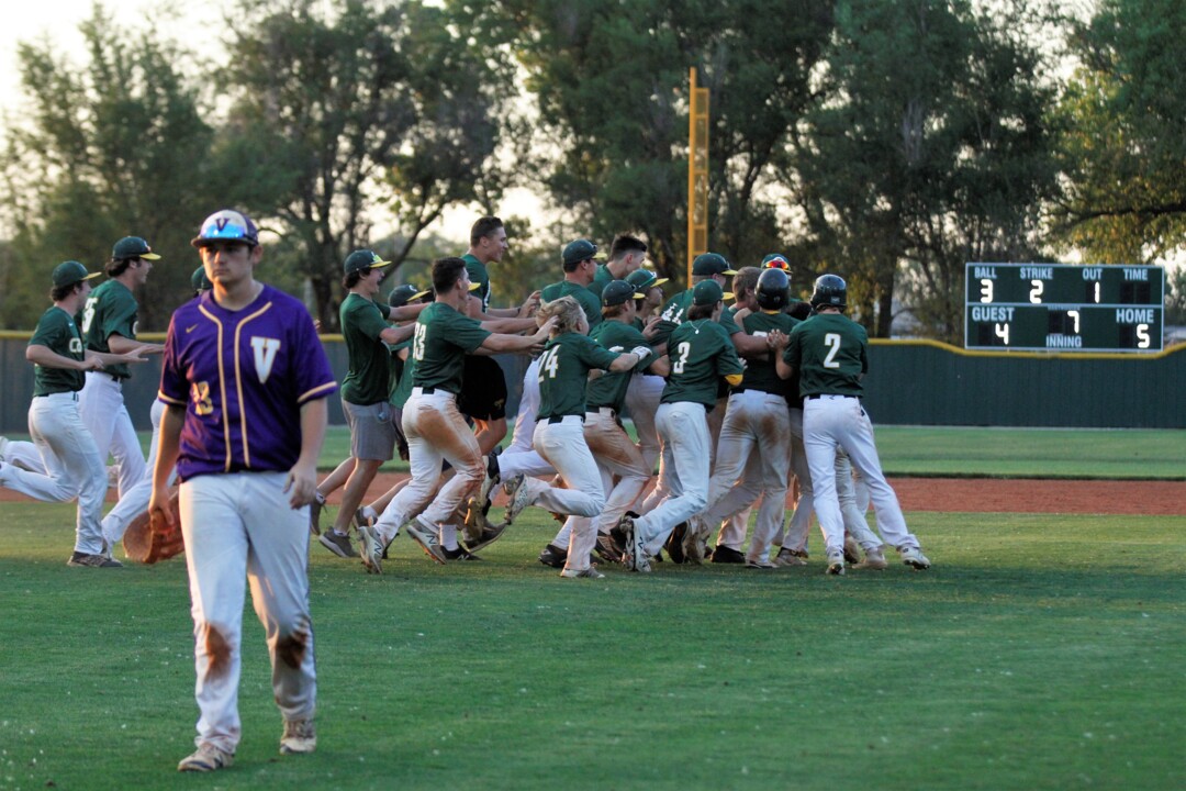 Tested Carroll baseball team state-bound after regional walk-off