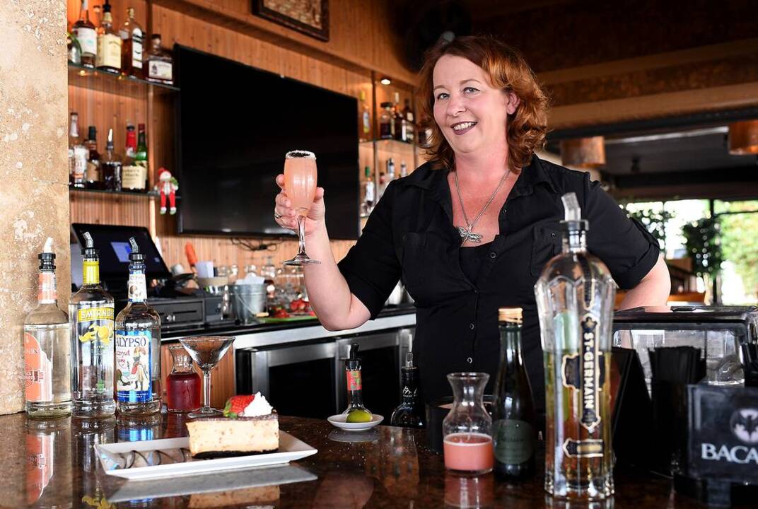 Pier 22 offers up romantic cocktail for Valentine’s Day