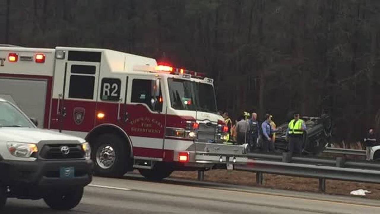 Crash closes eastbound lanes of I-40 in Cary (Video) | Raleigh News ...