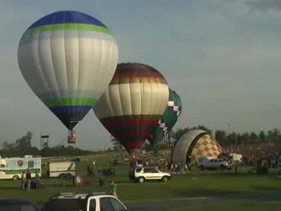 Tunes and Balloons highlights from 2012 Cherry Blossom Festival 