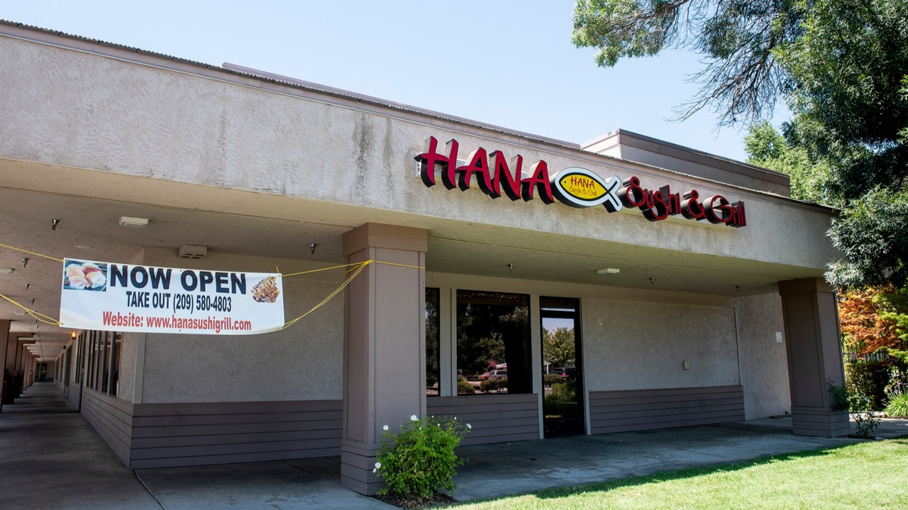 ‘I just wish there was no COVID-19.’ This new Merced restaurant opened during the pandemic