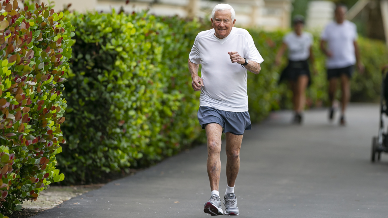 Why this 91-year-old continues to run the Miami Marathon
