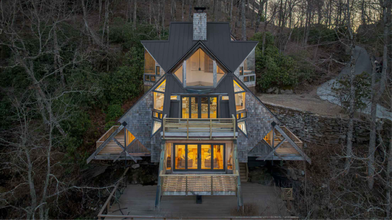 Take a look inside this ‘modernist masterpiece’ in Western NC
