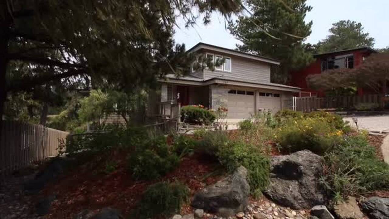 Tour the Link garden in Cambria