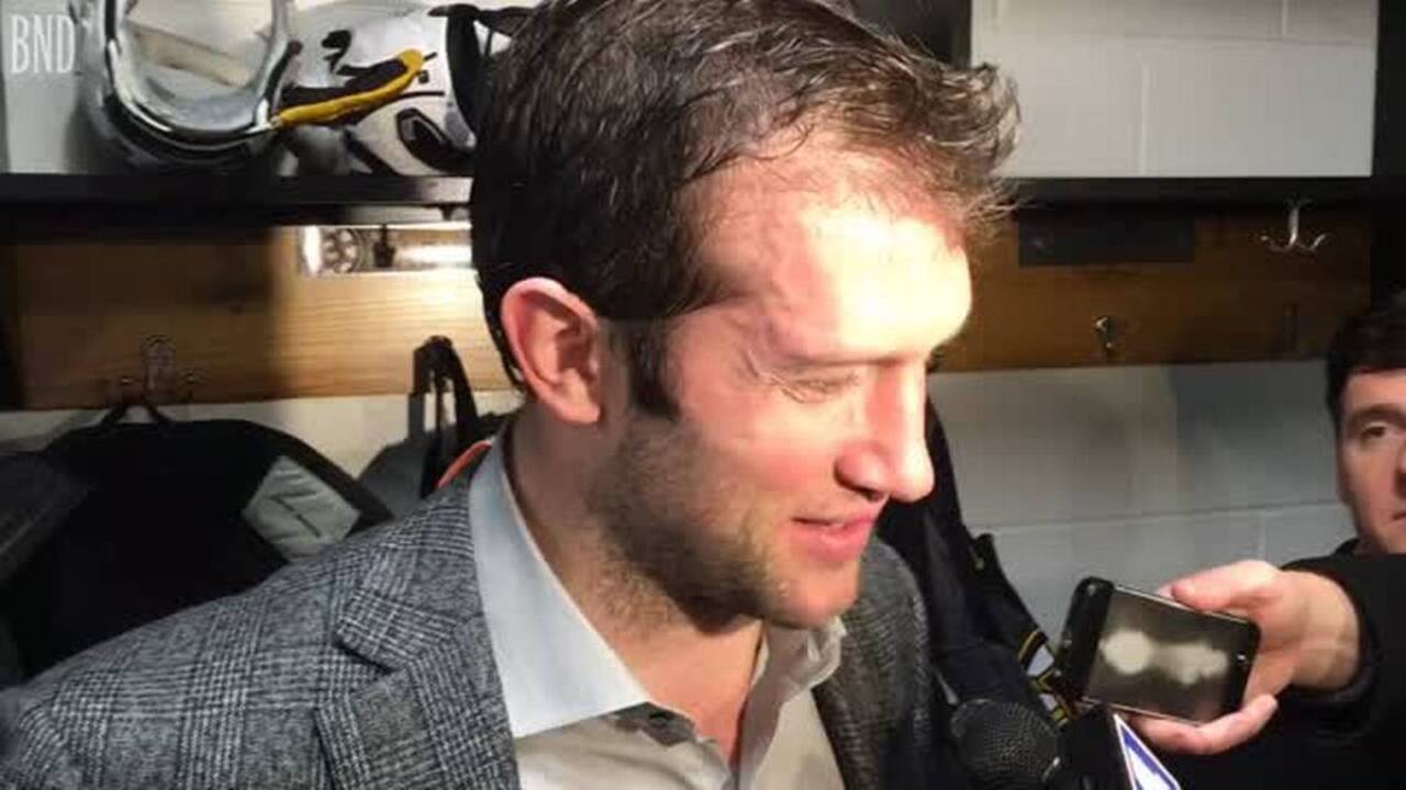 Bruins’ Backes returns to St. Louis. Why is he fighting his emotions?